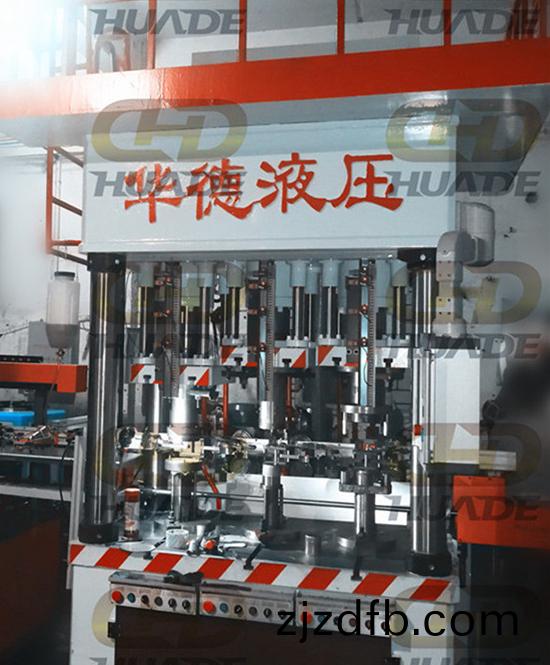 HDY多工位(wei)自動拉伸(shen)機